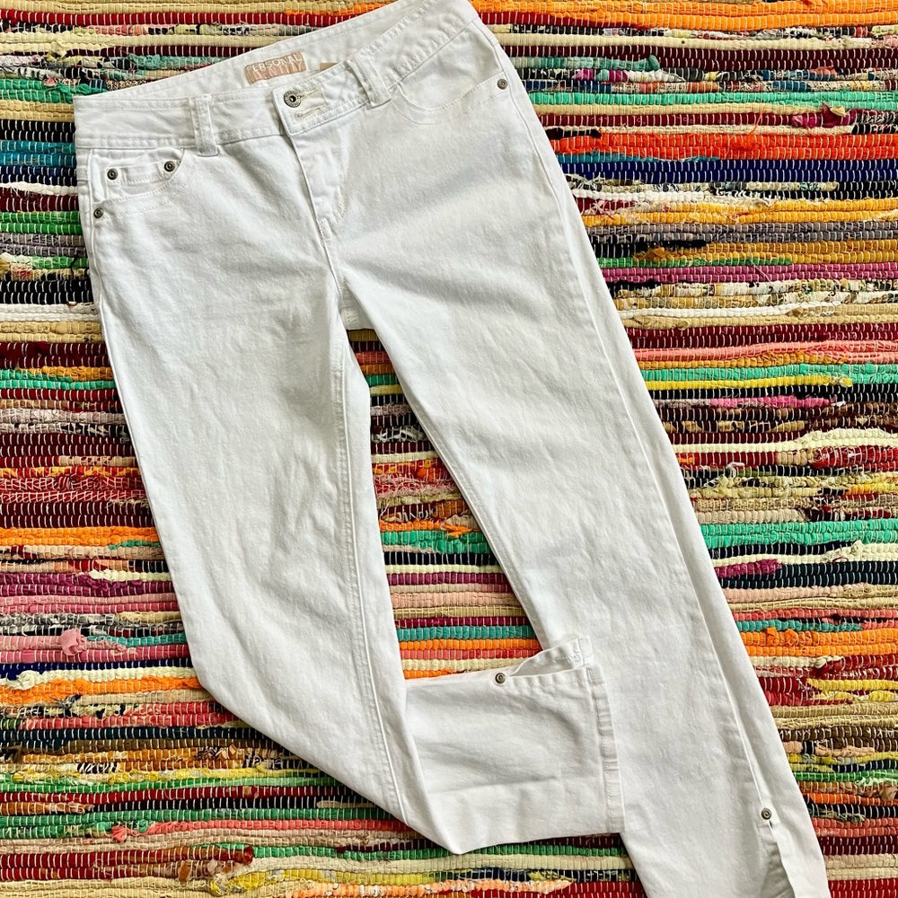 Personal Identity ~ White skinny ankle jeans